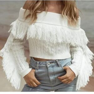 AKIRA Fringe Cable Knit Off-Shoulder Sweater Cream Color– Size L